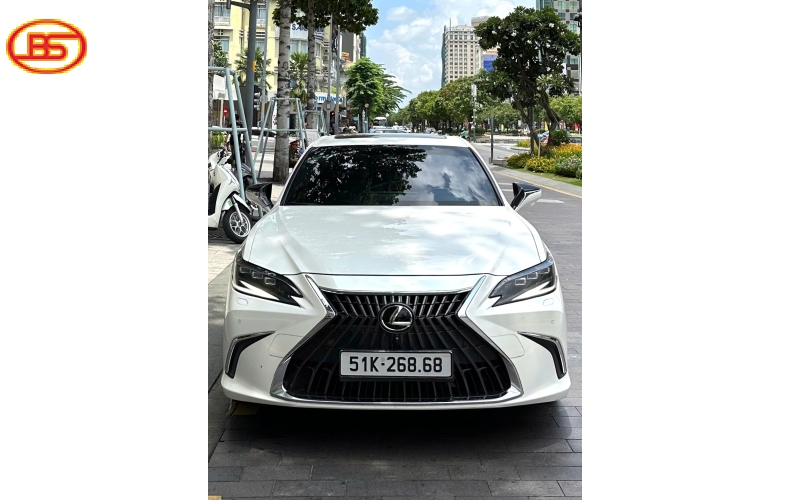 Siêu phẩm ES250 2021 lướt 19000km Trắng